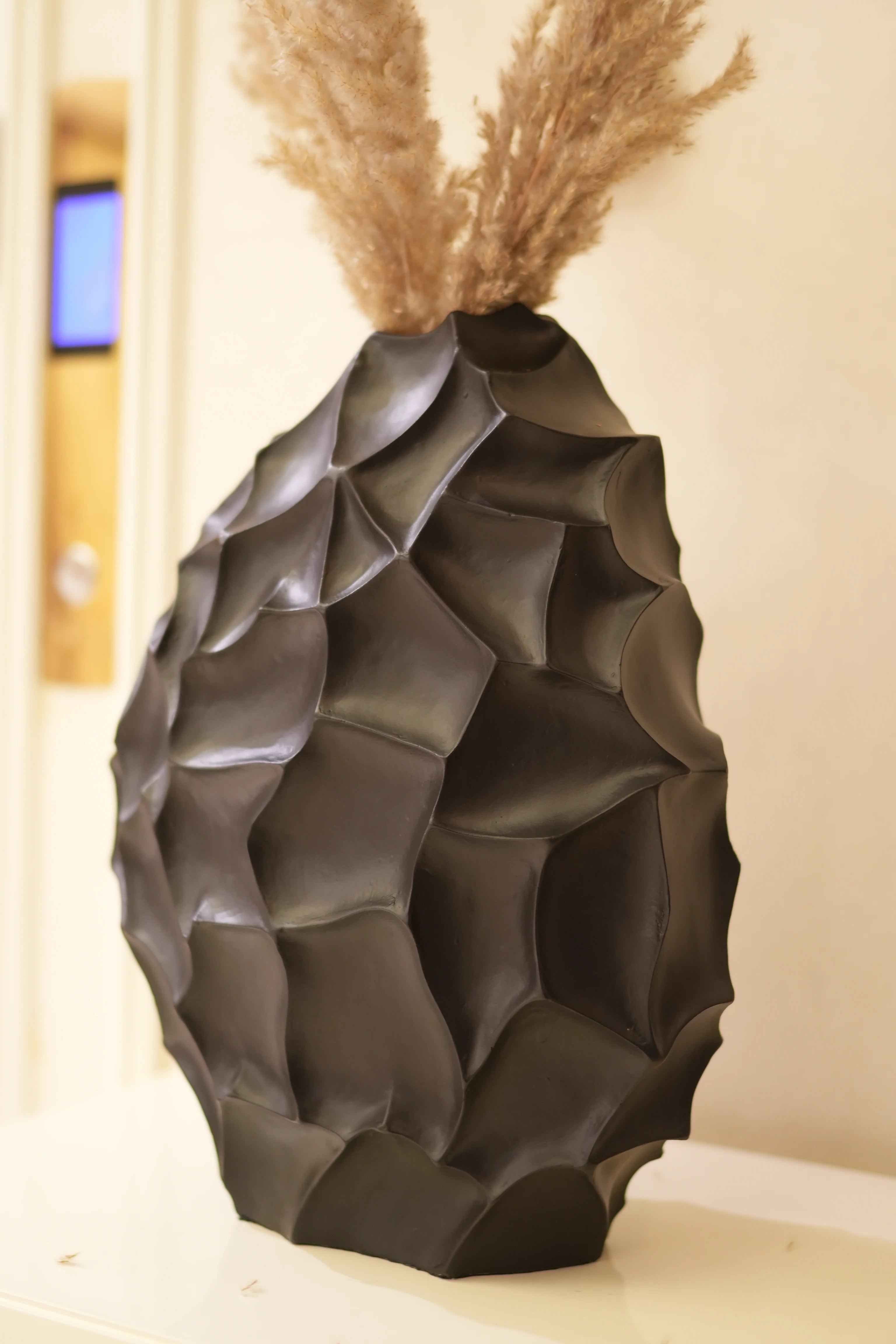 Midnight Hive Resin Vase | Textured Handmade Modern Decor - Decorahaus