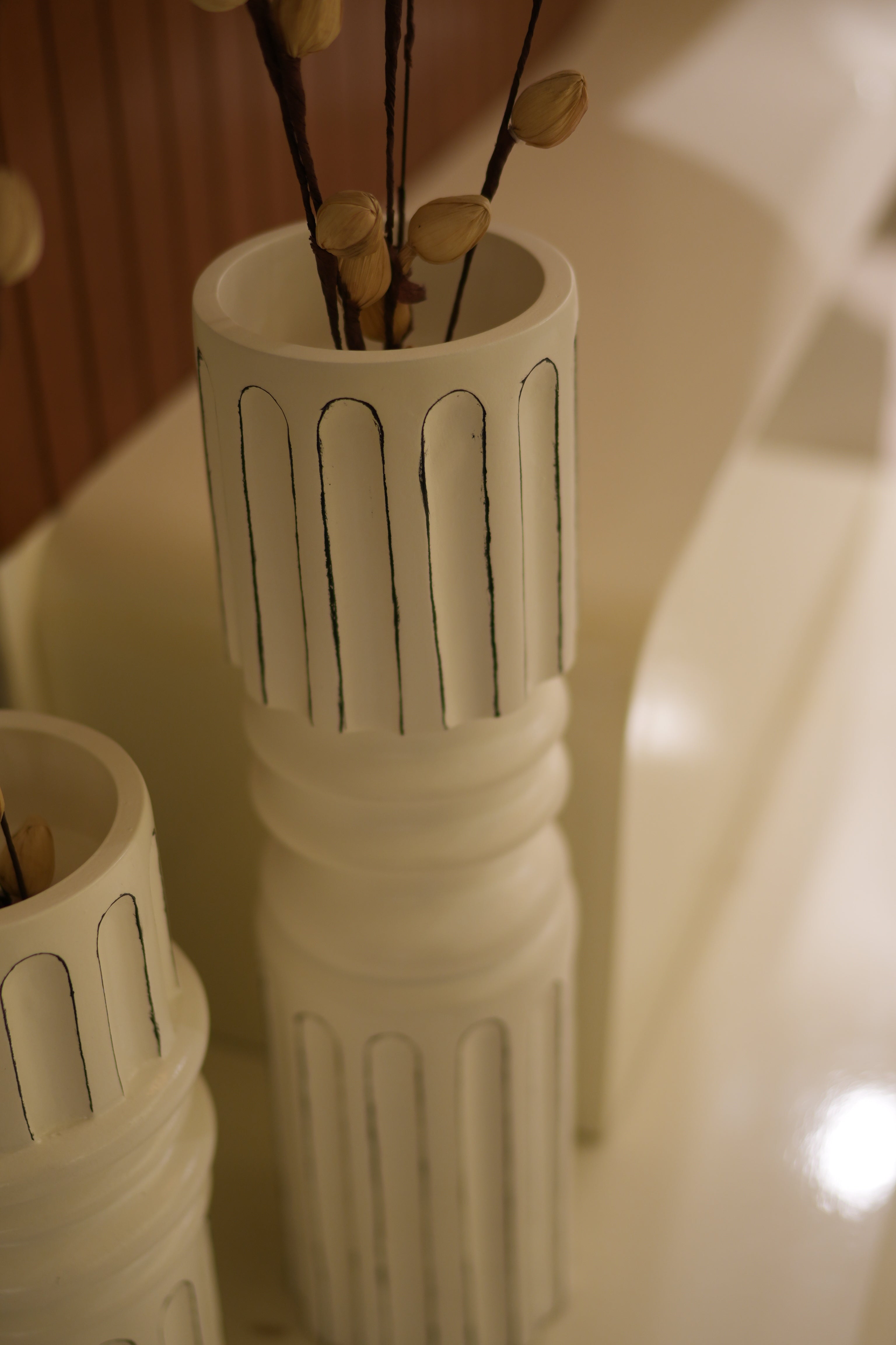 Column Resin Vase Set