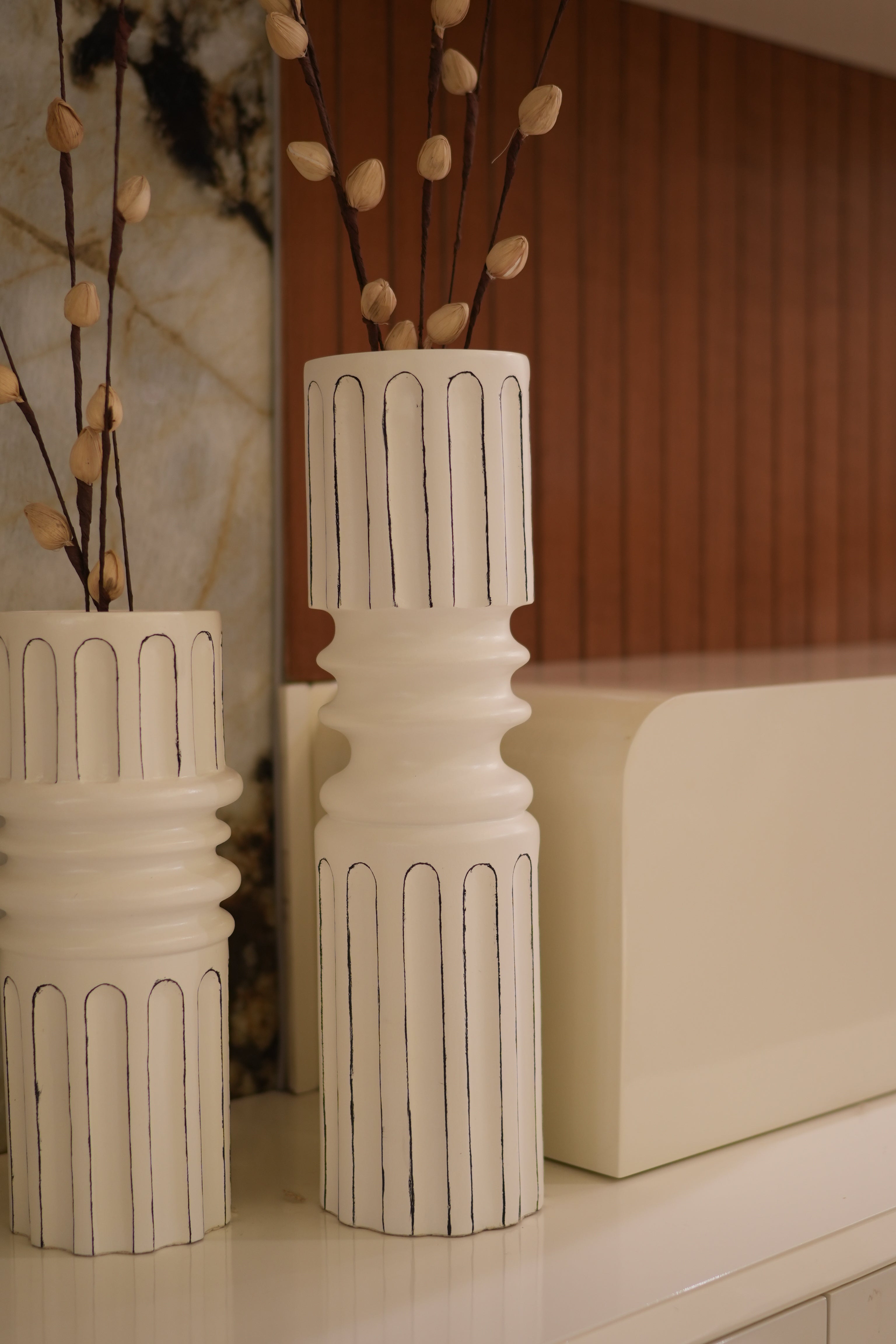 Column Resin Vase Set