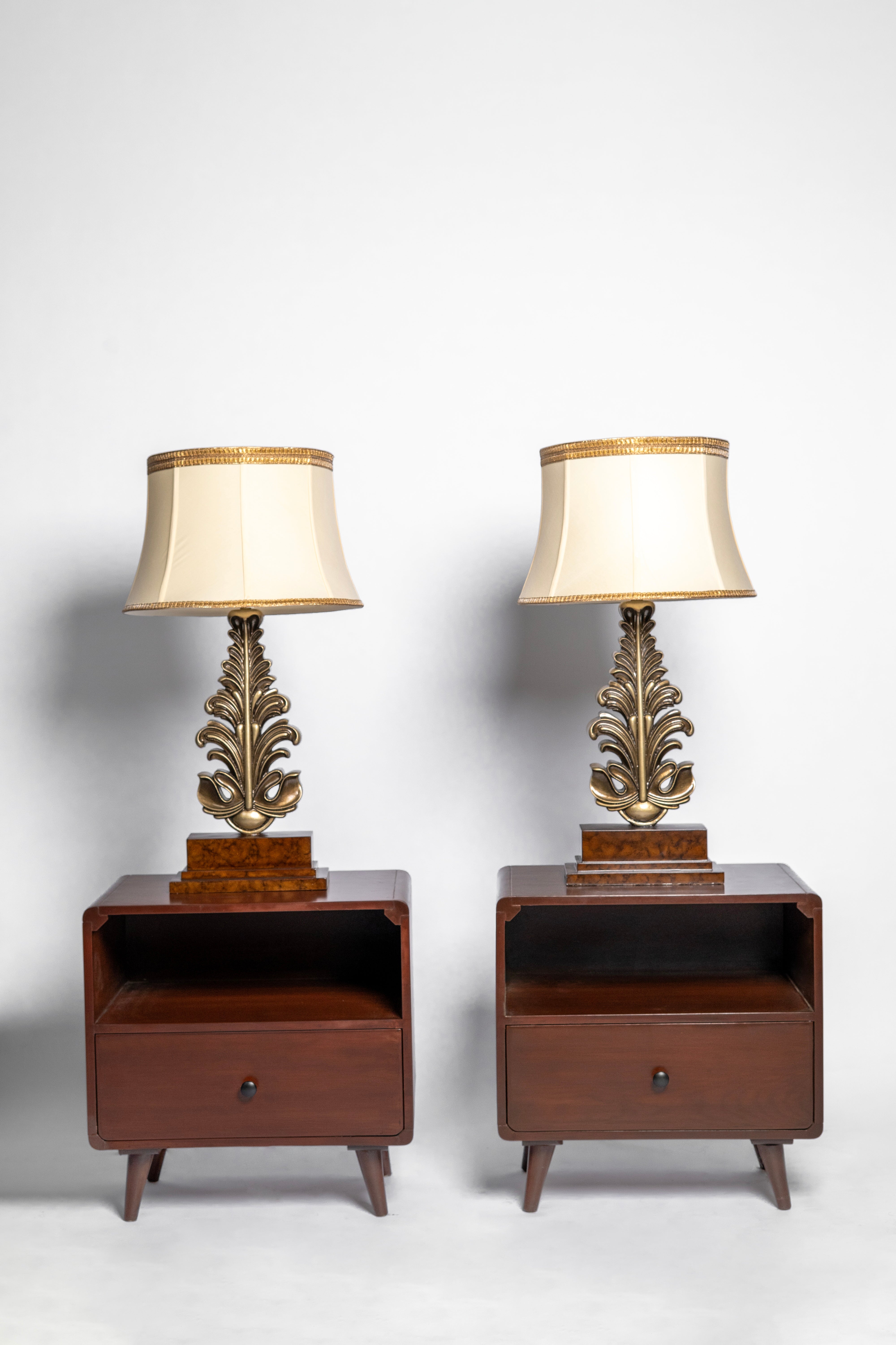 Victorian Leaf Trendy Resin Table Lamp