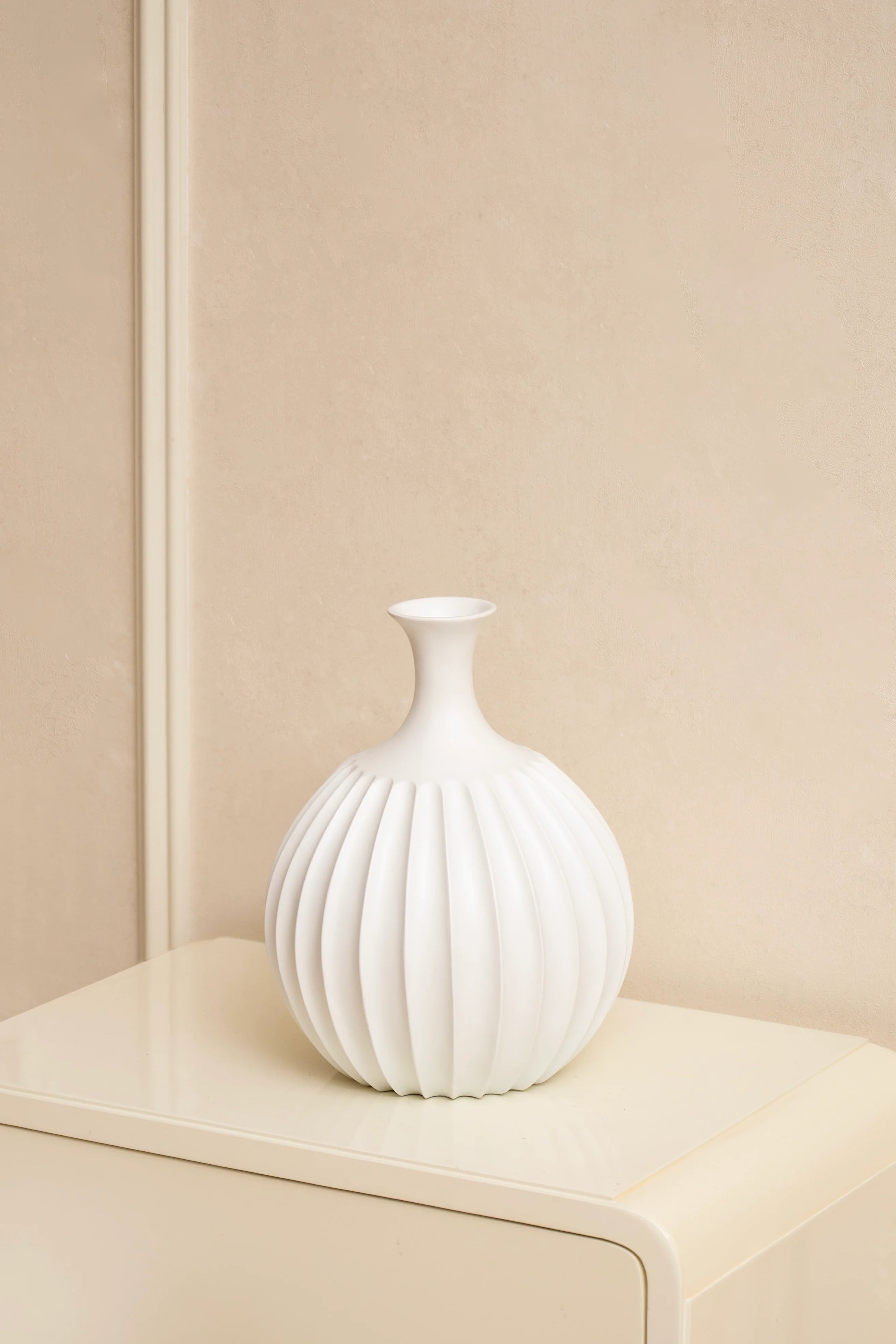 Harmony Resin Vase Set | Handmade Trio of Fluted Modern Vases