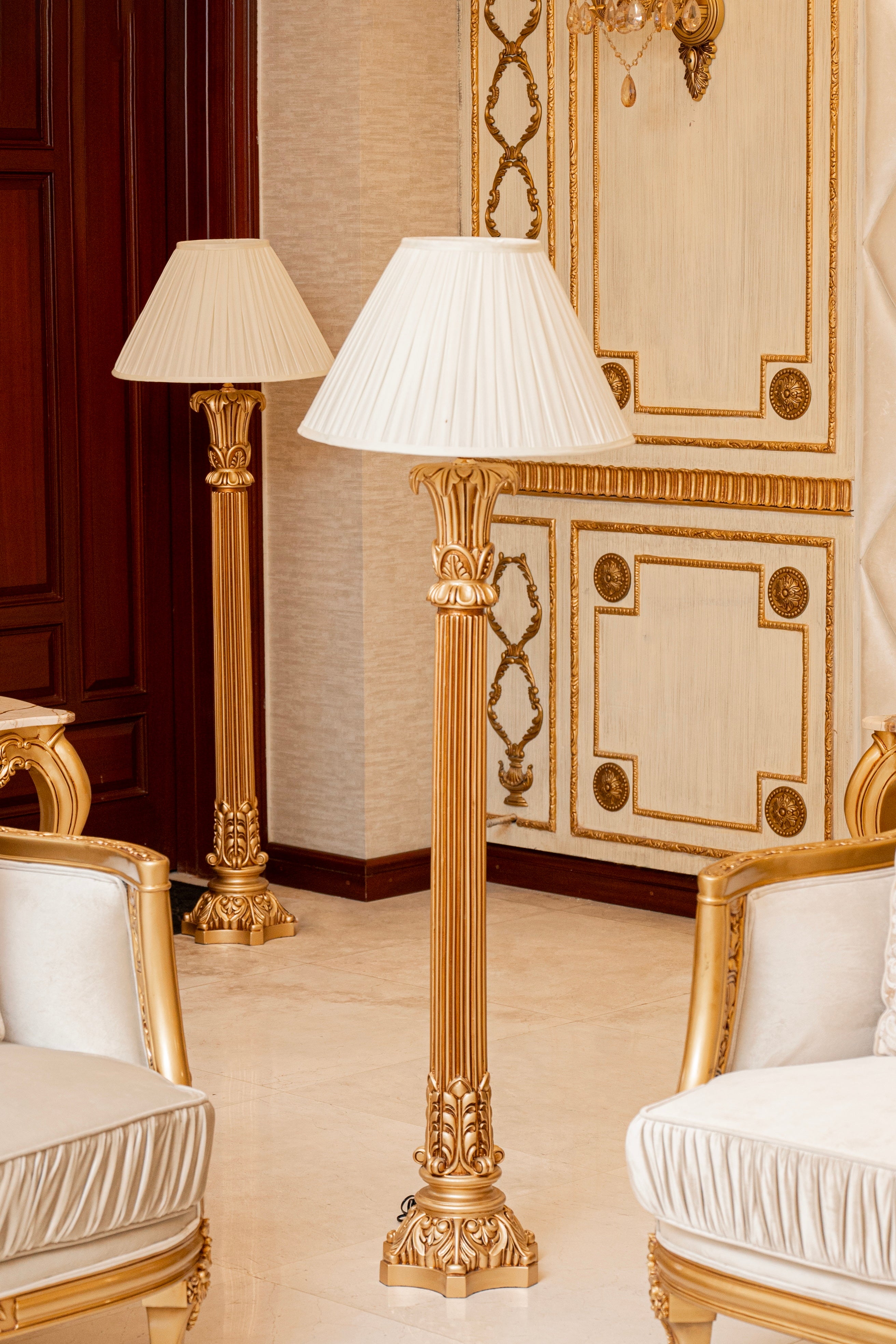 Crown Flute Classic Gold Floor Lamp