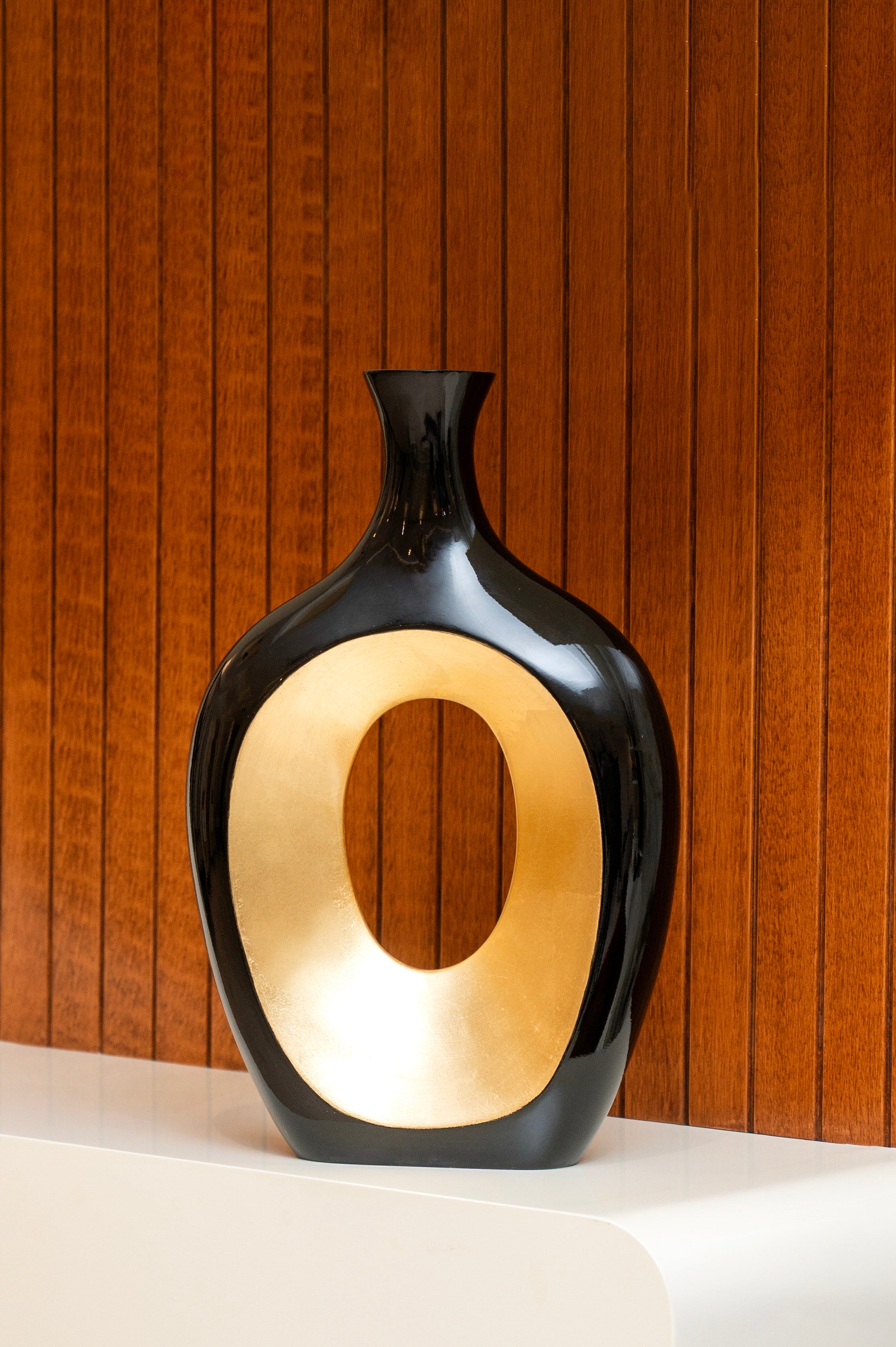 Solar Eye Modern Black & Gold Decorative Vase | Resin Art Decor